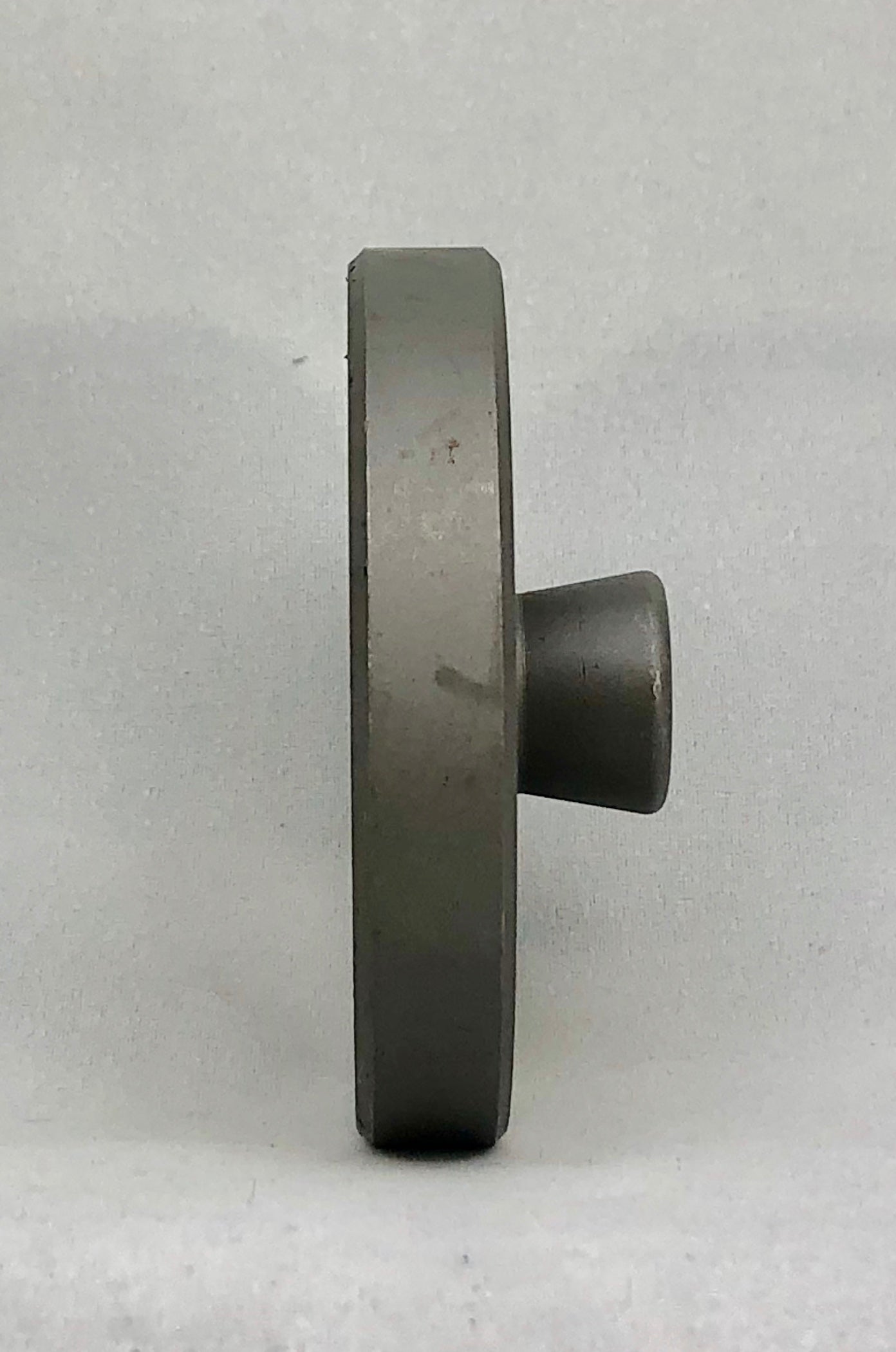 200 TRIUMPH 2 KIDNEY HOLES - Size 22 Head Hubbed Plate - 104652